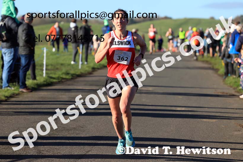 Senior Men and Womens 2023 Heaton Memorial 10k Road Race, Newcastle Town Moor, Newcastle.  Photo: David T. Hewitson/Sports for All Pics